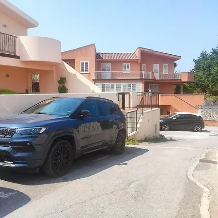 Casa Cinque Grani * チェファル